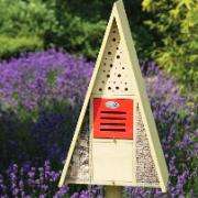 Insektshotell XXL på fot