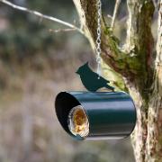 Fågelfoderhållare i metall (inkl. jordnötssmör)